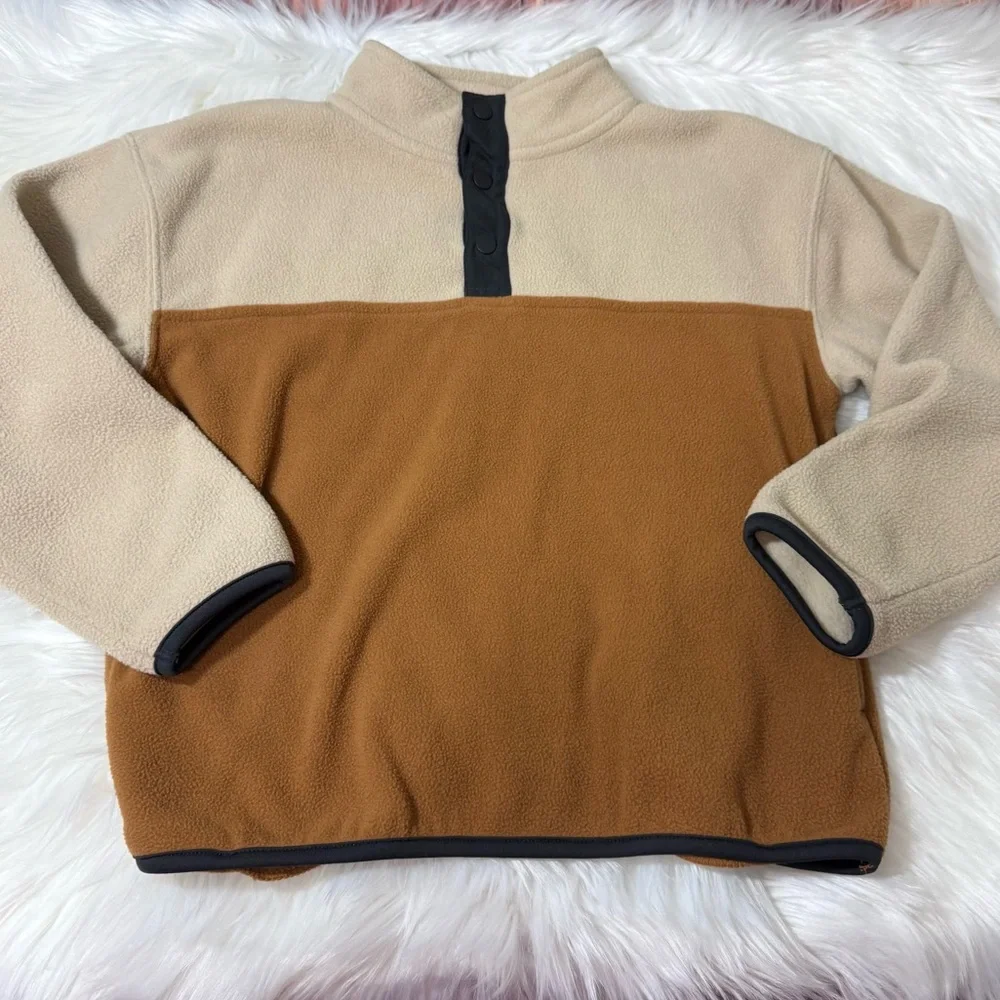 Old Navy Youth Boy Size Small (6/7) Tan and Cream Micro Fleece Pullover